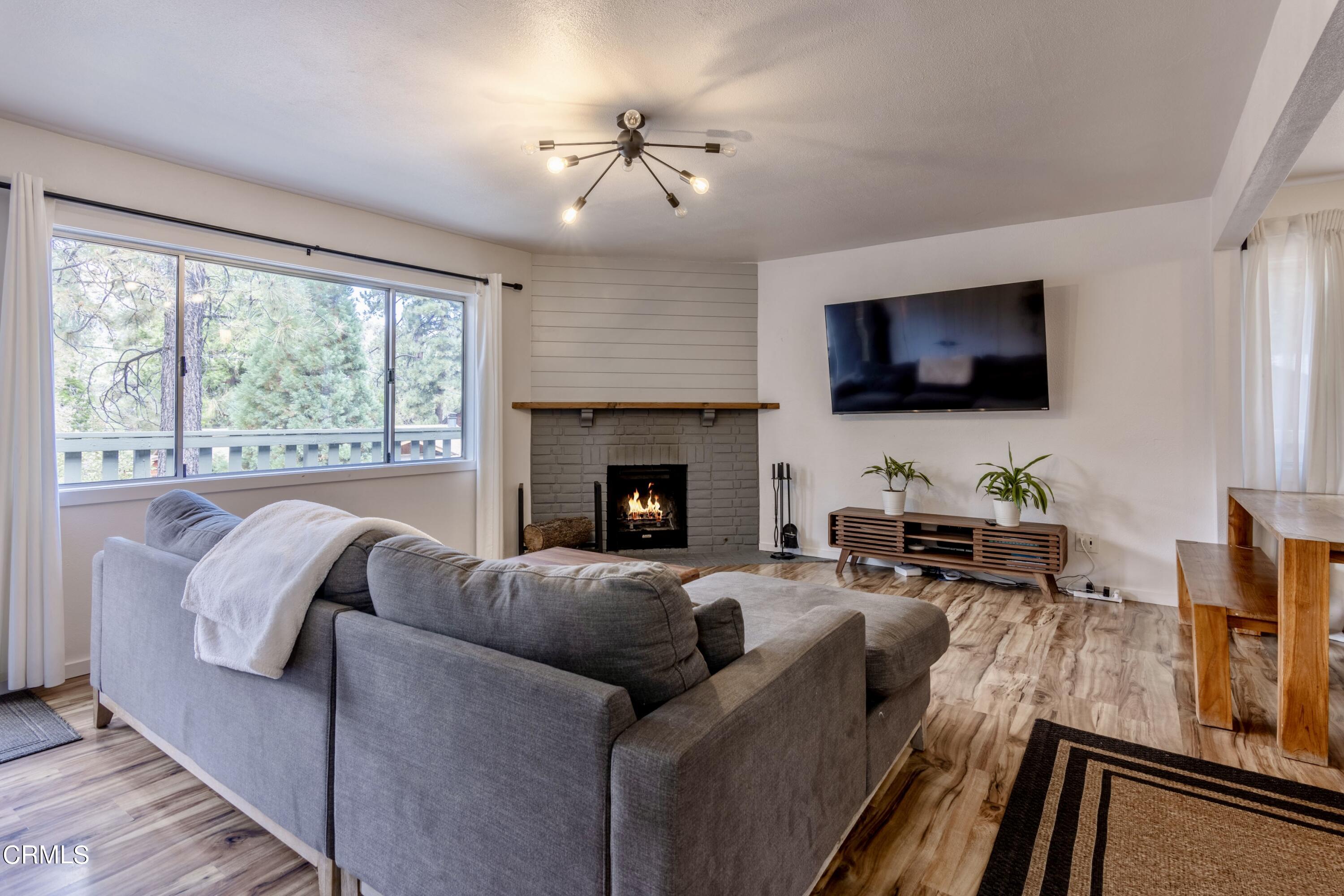 1649 Linnet Road Wrightwood, CA 92397 - Photo 4 of 22 1649 Linnet-2 (065A4676-HDR)