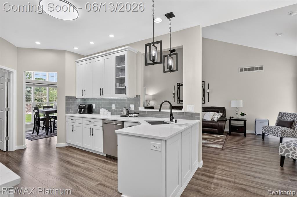 5060 Yax Pointe Drive Howell, MI 48843 - Photo 14 of 61