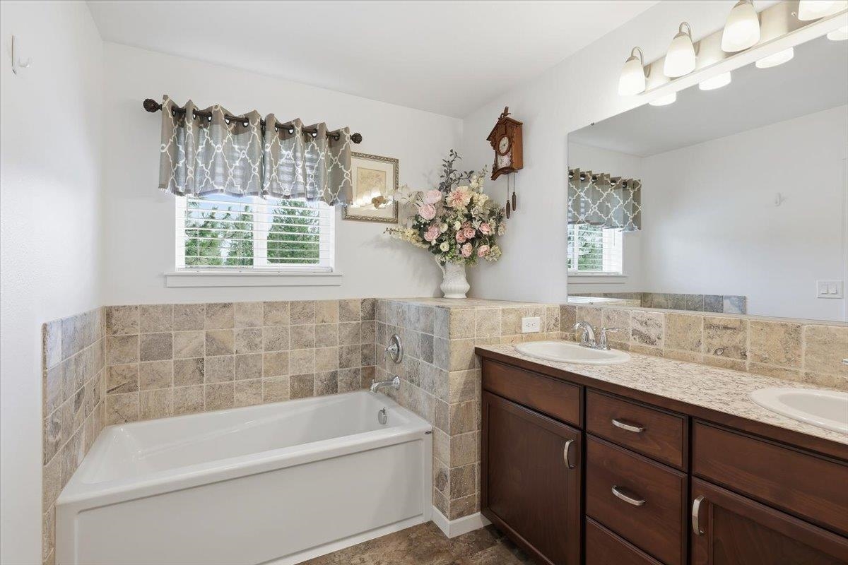 5717 East Oregon Road Elk, WA 99009 - Photo 13 of 50