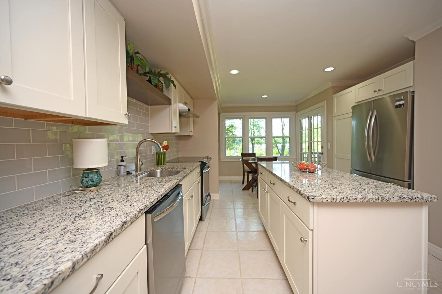8803 Montgomery Road, Unit 2 Cincinnati, OH 45236 - Photo 11 of 40 Gallery Image 11