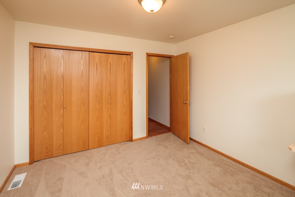 8785 Vinup Road Lynden, WA 98264 - Photo 14 of 24 Gallery Image 14