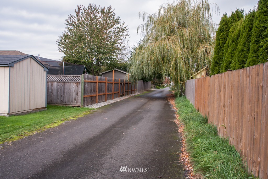 8785 Vinup Road Lynden, WA 98264 - Photo 23 of 24 Gallery Image 23