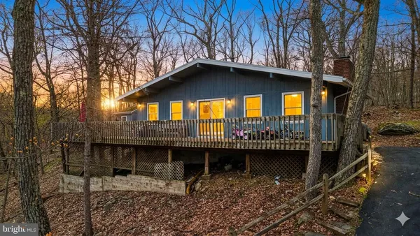 $259,000 | 214 Mockingbird Trail, Bushkill, PA 18324