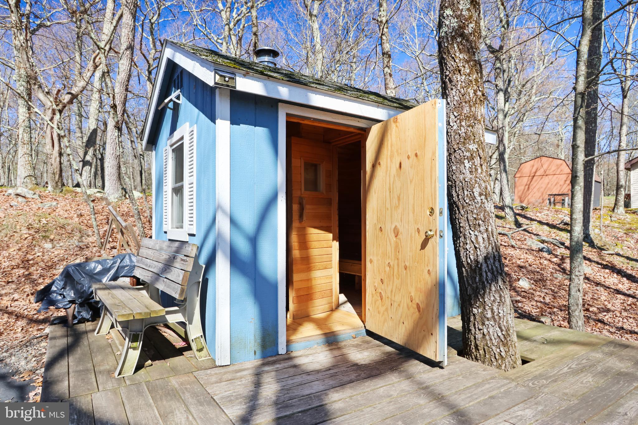 214 Mockingbird Trail Bushkill, PA 18324 - Photo 22 of 42