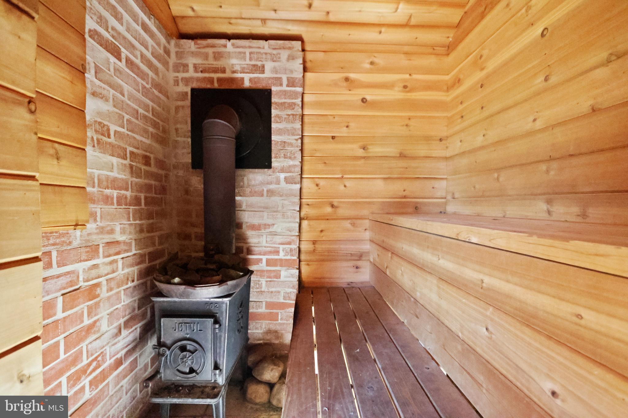 214 Mockingbird Trail Bushkill, PA 18324 - Photo 23 of 42