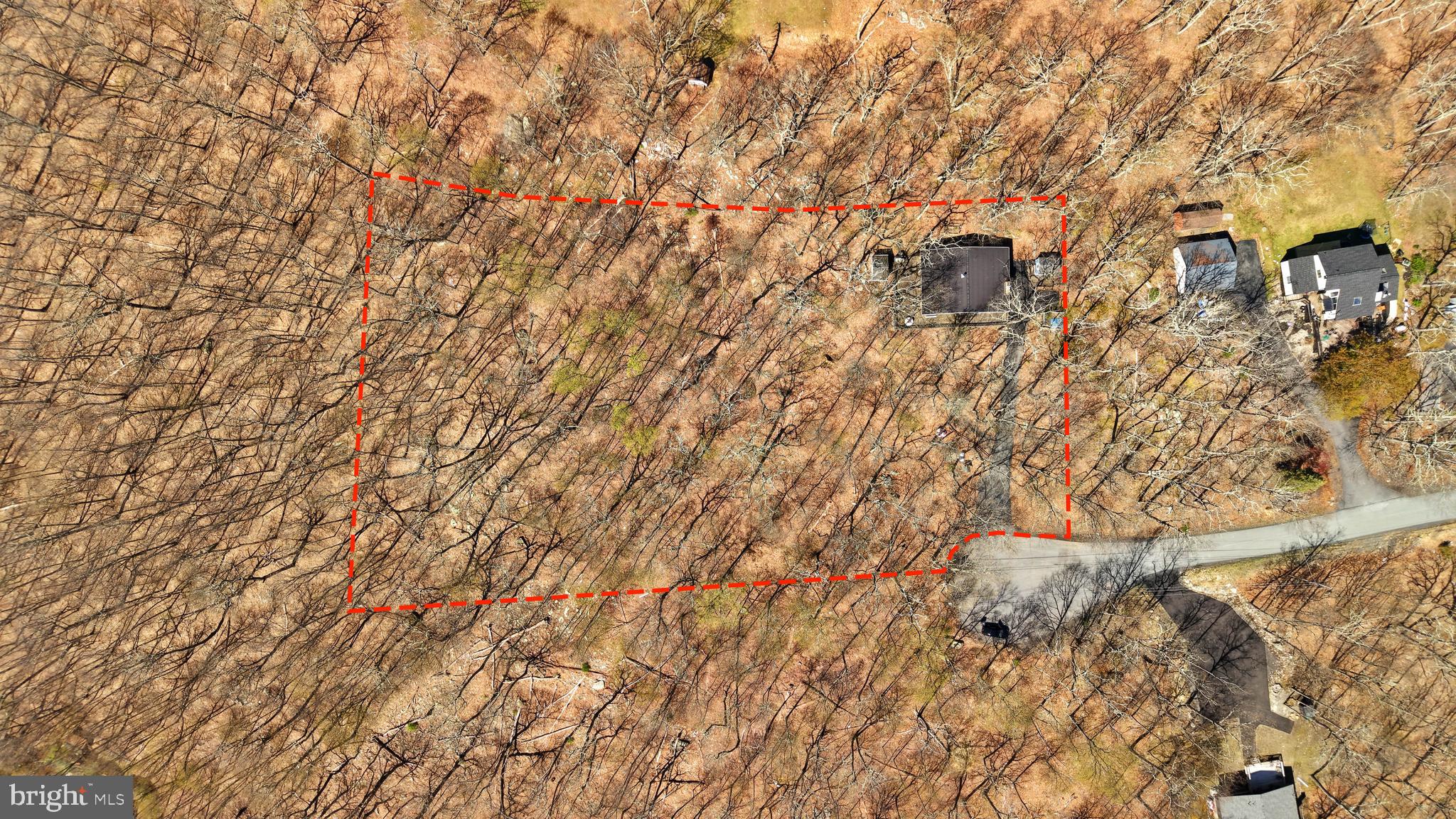 214 Mockingbird Trail Bushkill, PA 18324 - Photo 27 of 42