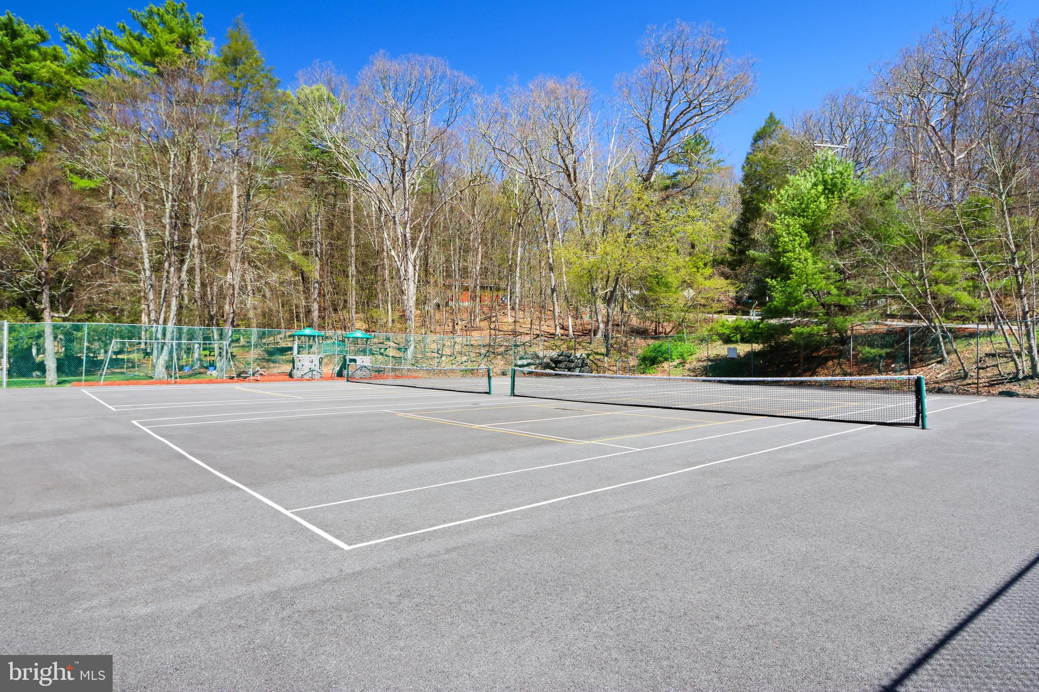 214 Mockingbird Trail Bushkill, PA 18324 - Photo 38 of 42