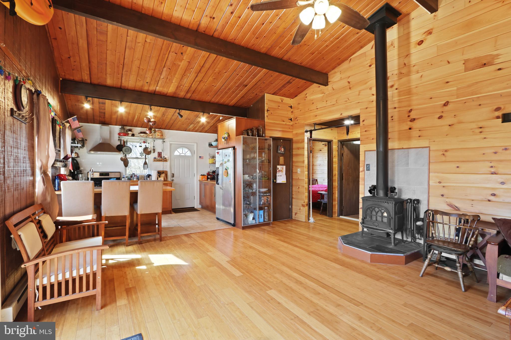 214 Mockingbird Trail Bushkill, PA 18324 - Photo 8 of 42