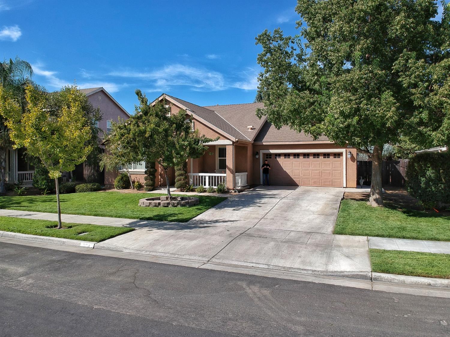 604 Sierra Avenue Reedley, CA 93654 - Photo 1 of 1 Gallery Image 1