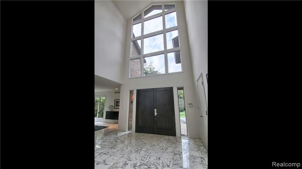 145 Canterbury Road Bloomfield Hills, MI 48304 - Photo 13 of 35