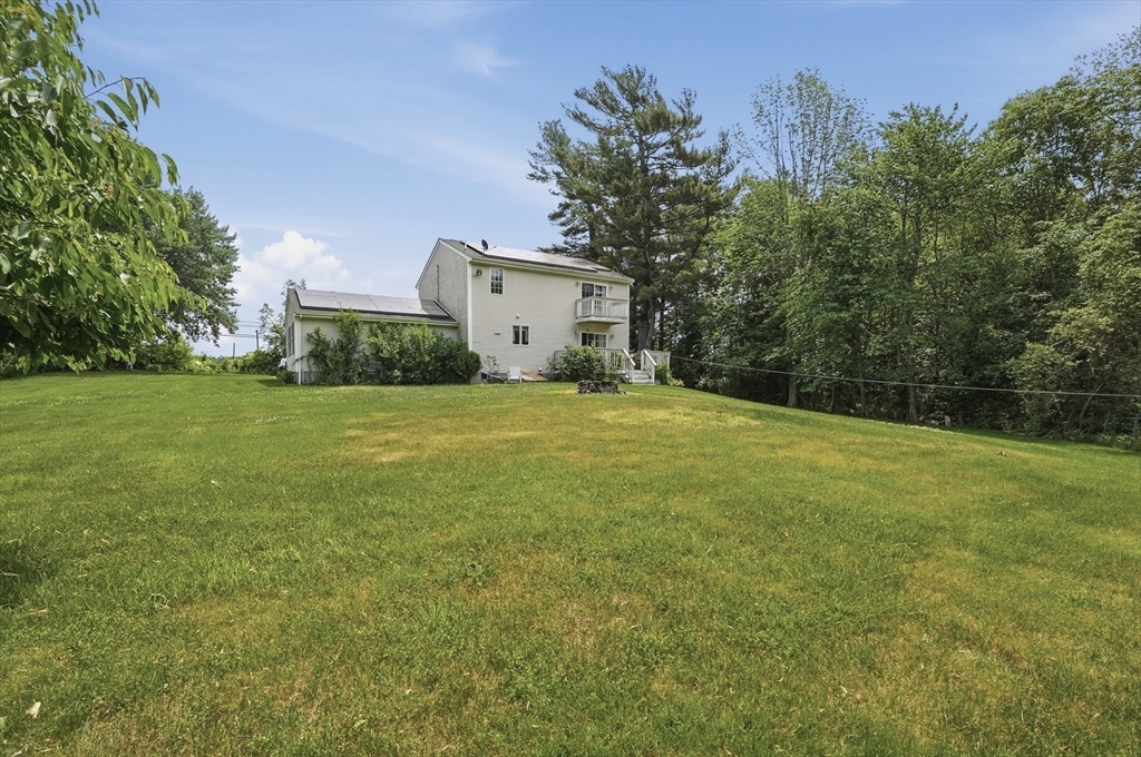 1527 Main Street Acushnet, MA 02743 - Photo 5 of 32