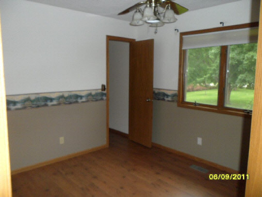 1629 South Trainer Road Rockford, IL 61108 - Photo 5 of 11 Gallery Image 5