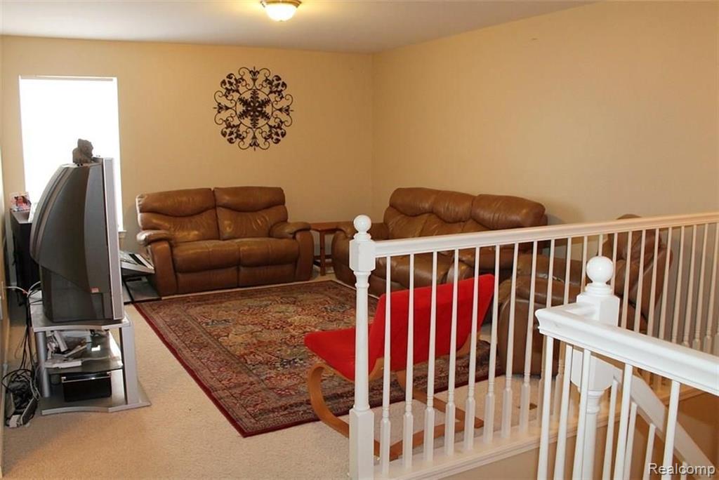 3511 Hogan Circle Rochester Hills, MI 48307 - Photo 16 of 43