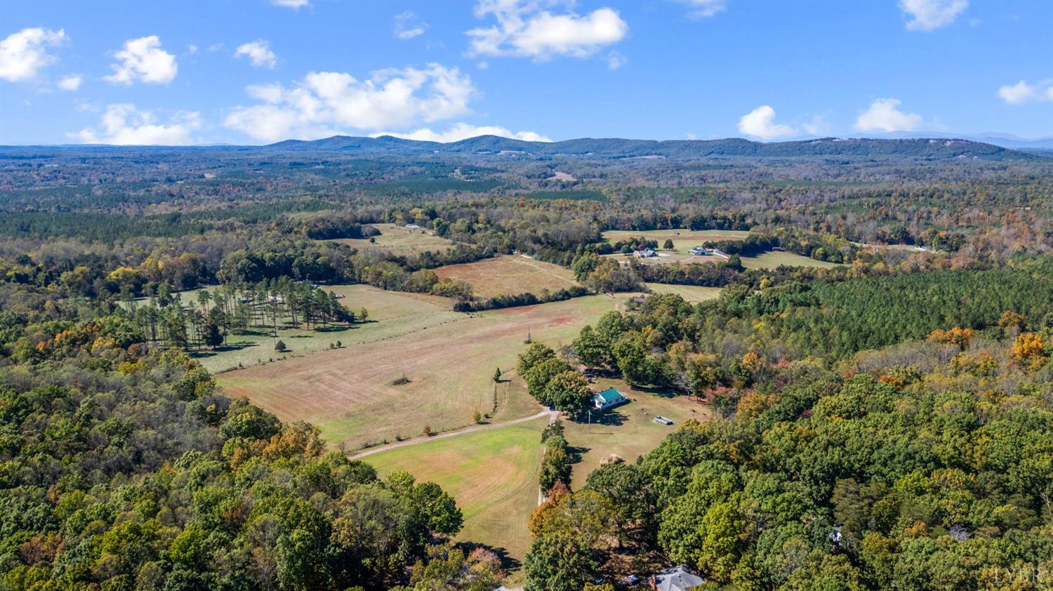 342 Toll Gate Road Concord, VA 24538 - Photo 27 of 48 a view of a city