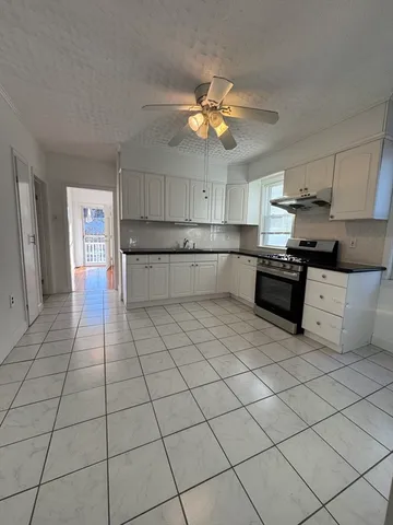 $2,800 | 190 Sylvan Street, Unit 190, Malden, MA 02148