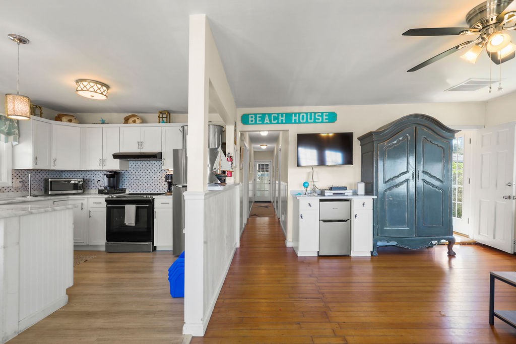 45 Crescent Road Middletown, RI 02842 - Photo 6 of 49