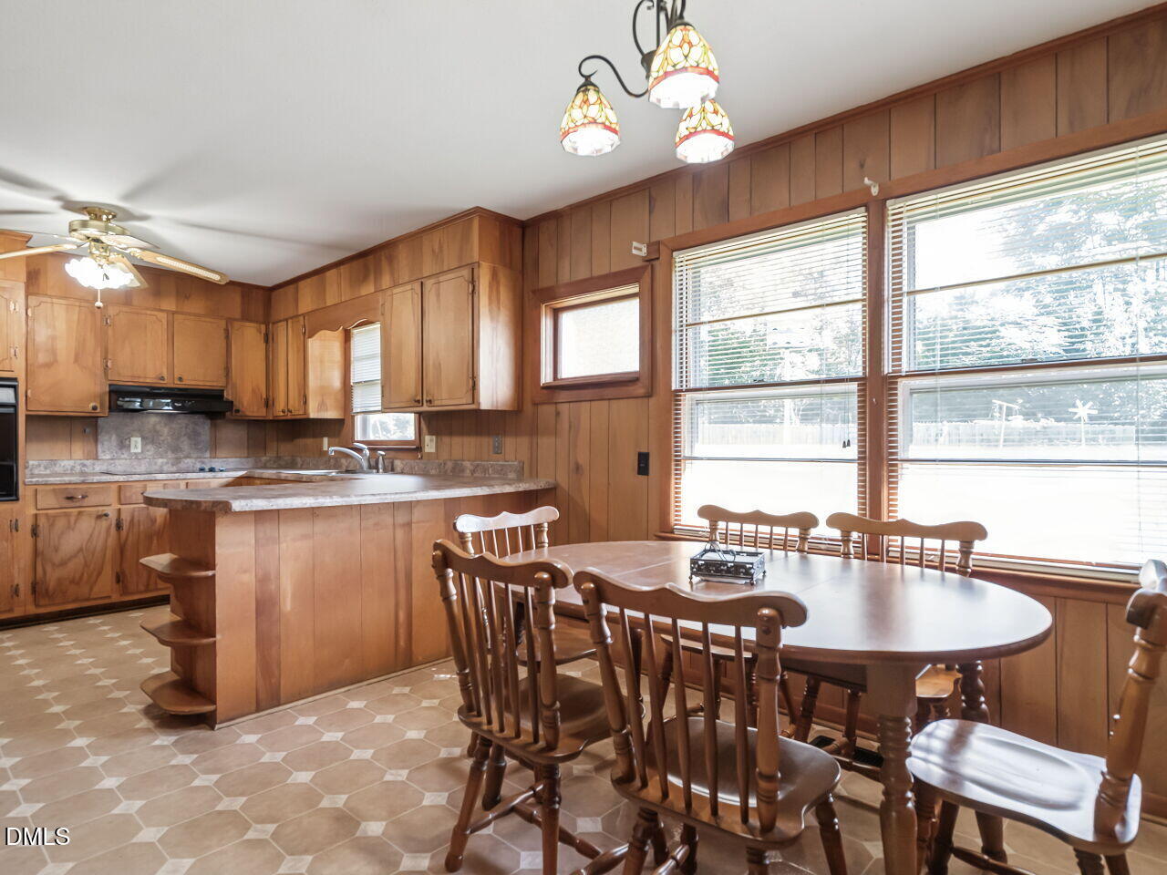 1059 South Hollybrook Road Wendell, NC 27591 - Photo 8 of 25 008-1280x960-dining-room