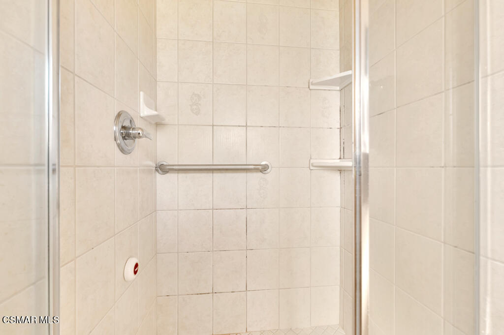 4331 Mill Valley Road Moorpark, CA 93021 - Photo 22 of 40 a bathroom with a shower