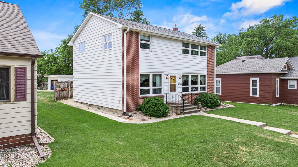 213 2nd Street Jasper, MN 56144 - Photo 2 of 55