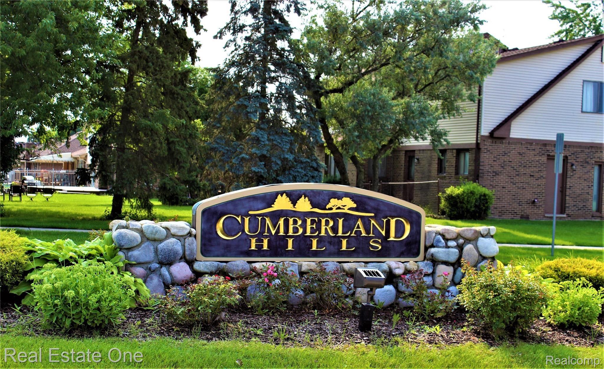 648 Kentucky Drive Rochester, MI 48307 - Photo 6 of 21 1-5a.jpg