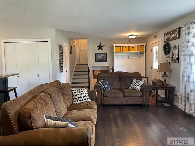 $449,500 | 194 South St Charles Road, Salmon, ID 83467