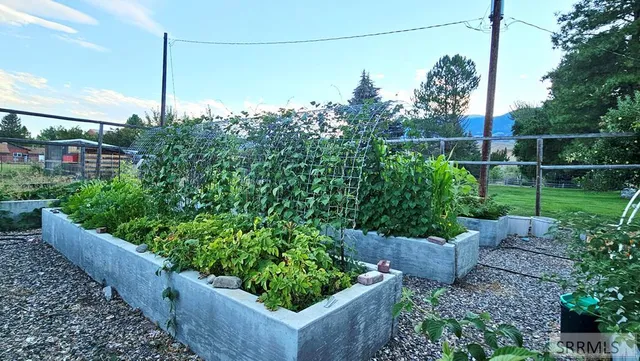 $449,500 | 194 South St Charles Road, Salmon, ID 83467