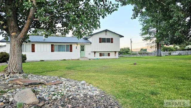 $449,500 | 194 South St Charles Road, Salmon, ID 83467