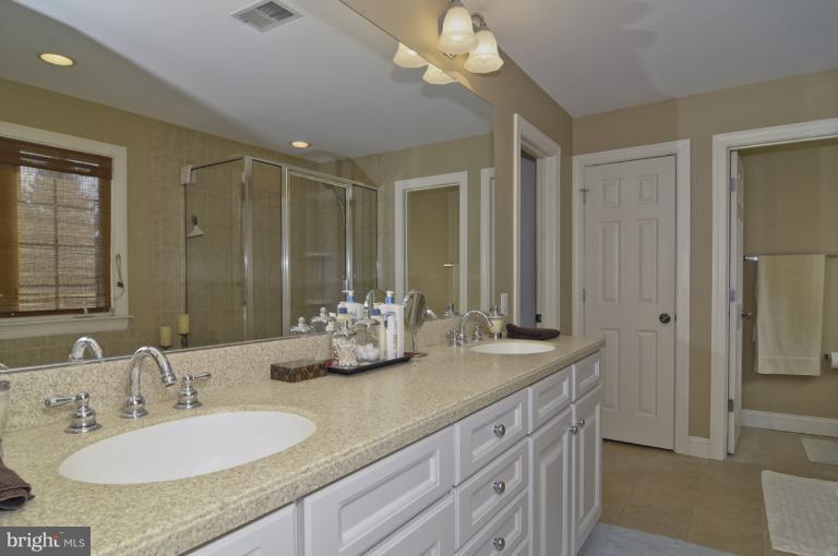 3016 Southview Road Ellicott City, MD 21042 - Photo 27 of 30 Bath (Master)