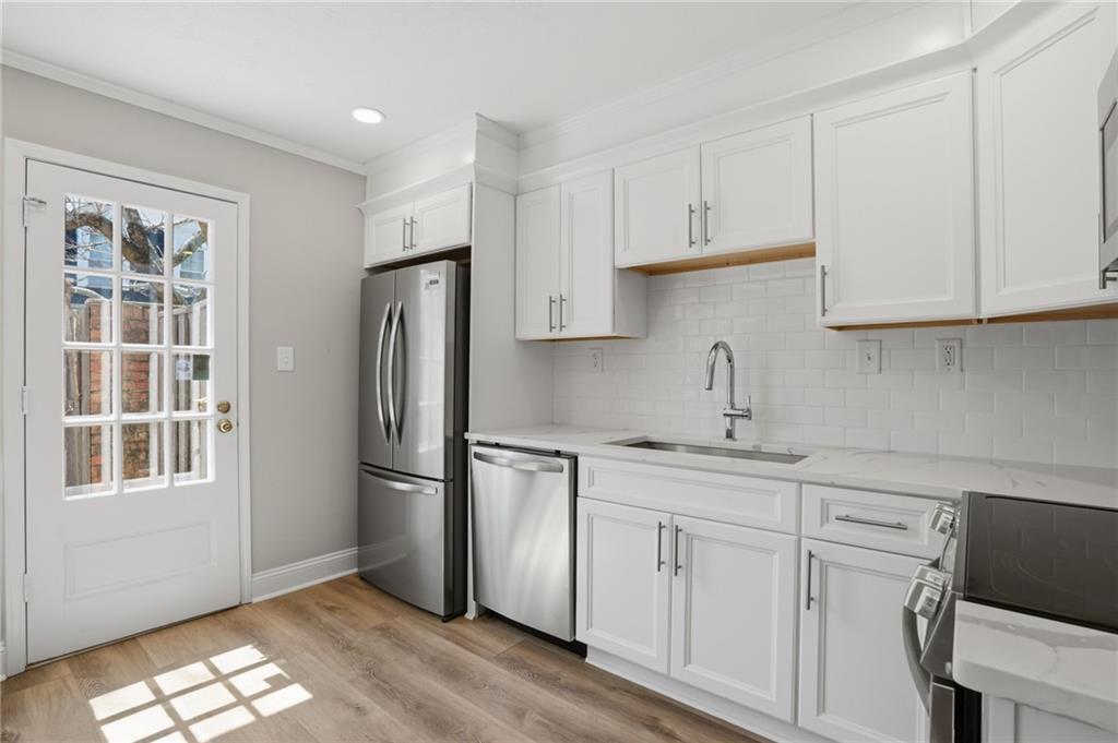 5 Independence Place Northwest Atlanta, GA 30318 - Photo 11 of 28