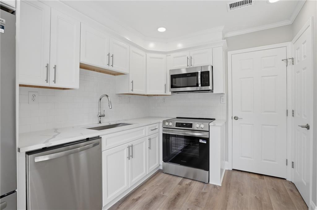 5 Independence Place Northwest Atlanta, GA 30318 - Photo 13 of 28