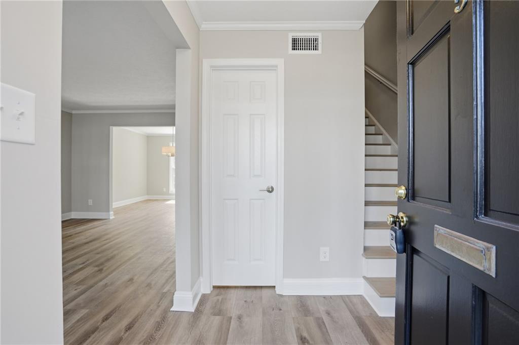 5 Independence Place Northwest Atlanta, GA 30318 - Photo 2 of 28