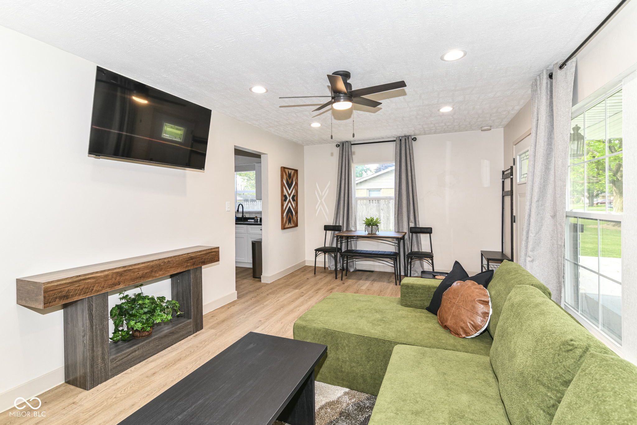 5211 Pearl Street Anderson, IN 46013 - Photo 6 of 36