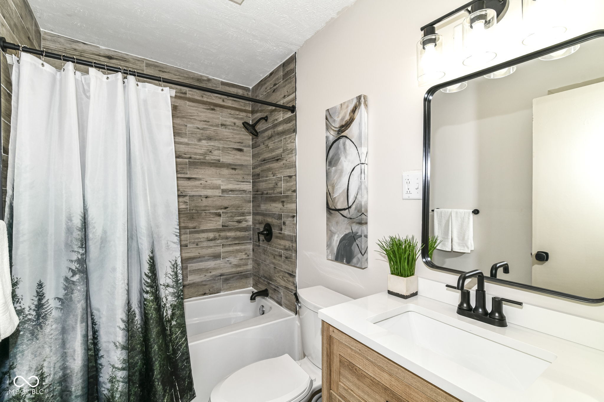 5211 Pearl Street Anderson, IN 46013 - Photo 10 of 36