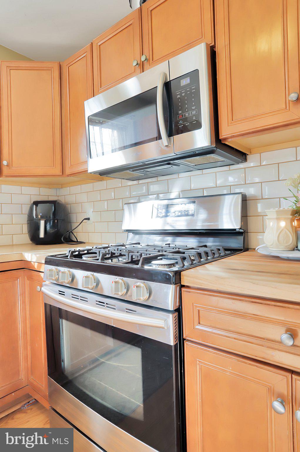 1735 Rocky Road Dover, PA 17315 - Photo 11 of 30 Gallery Image 11