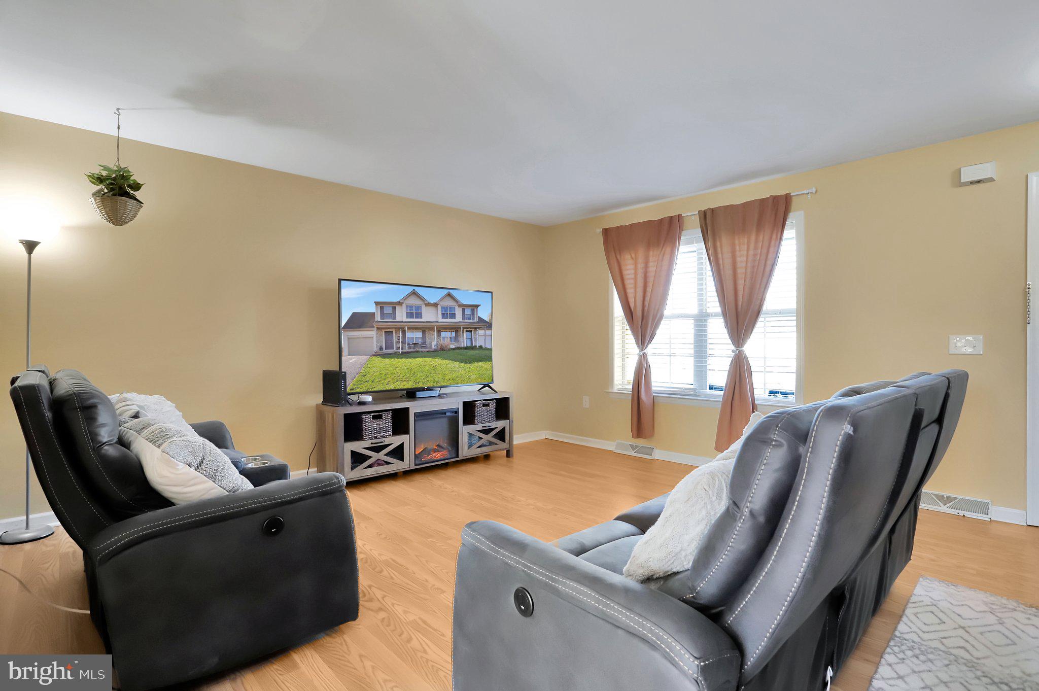 1735 Rocky Road Dover, PA 17315 - Photo 3 of 30 Gallery Image 3