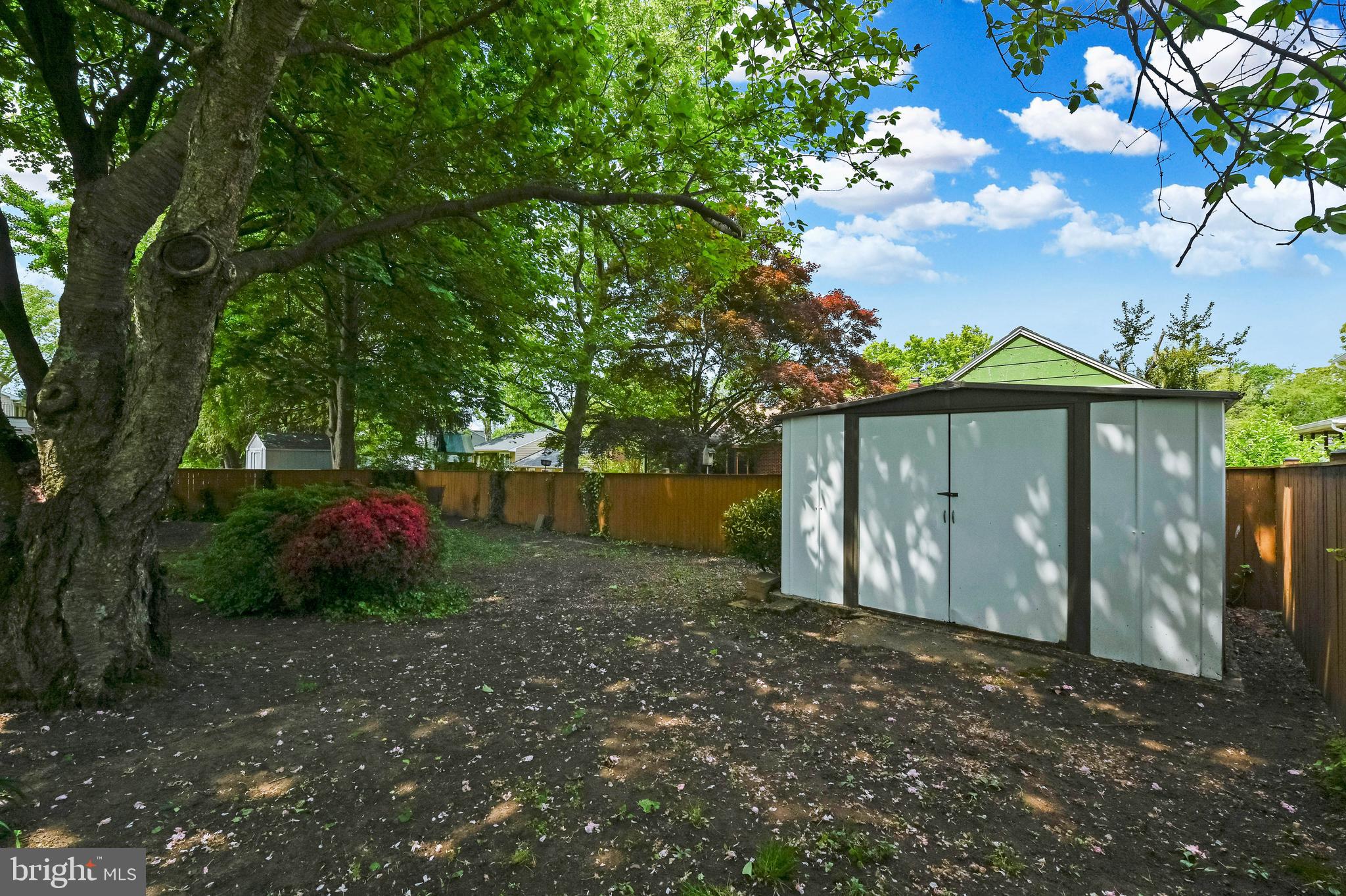 135 Sumner Road Annapolis, MD 21401 - Photo 19 of 30 Huge shed tucked away in the corner