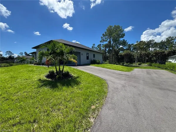 $669,900 | 308 Golden Gate Boulevard East, Naples, FL 34117