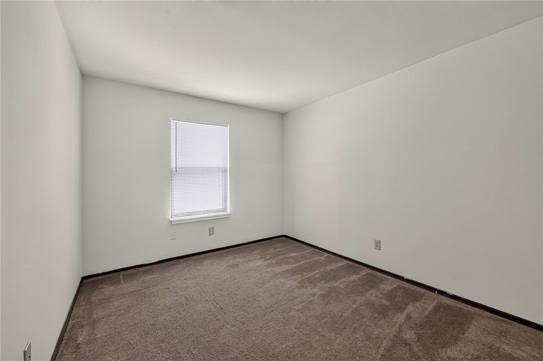 6522 Shull Road Dayton, OH 45424 - Photo 17 of 31 Gallery Image 17