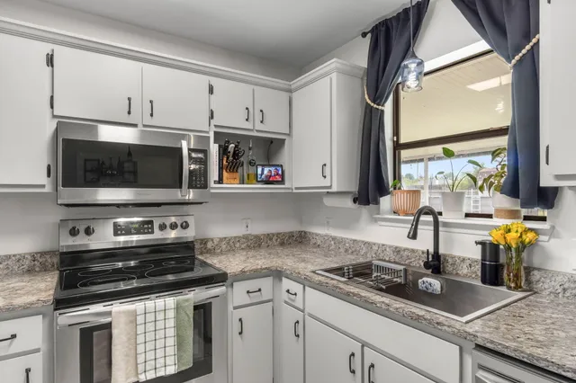 $372,000 | 6845 Avenida De Galvez, Navarre, FL 32566