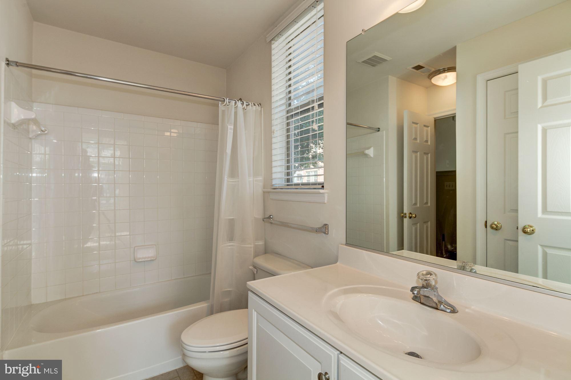 14 South Exeter Street, Unit 1391 Baltimore, MD 21202 - Photo 11 of 30 Bath