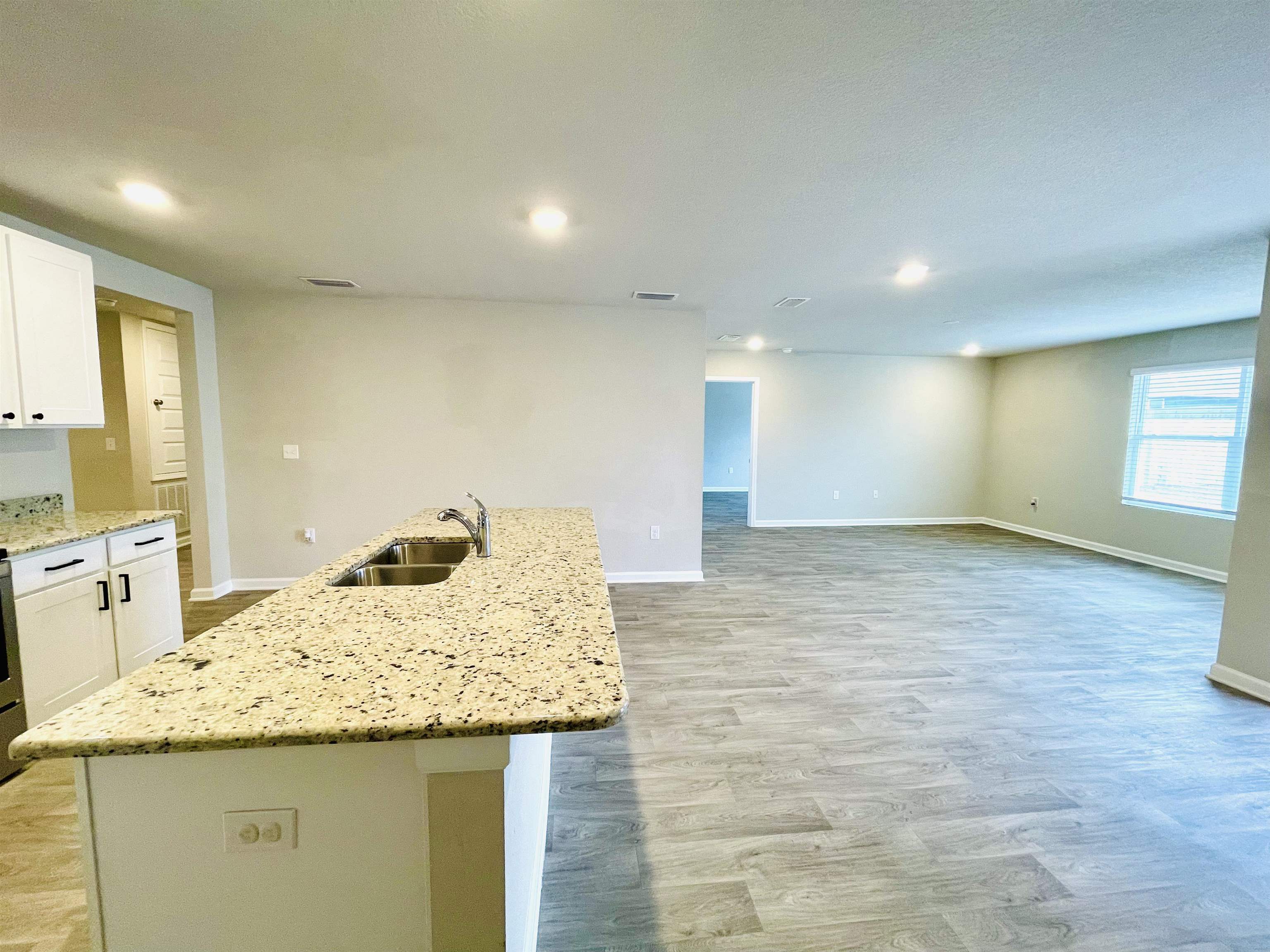 7500 Brompton Drive Foley, AL 36535 - Photo 4 of 23
