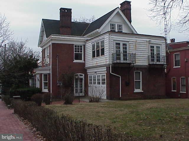 435 West Chestnut Street Lancaster, PA 17603 - Photo 3 of 11