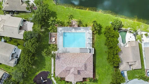 $395,000 | 8068 Briantea Drive, Boynton Beach, FL 33472