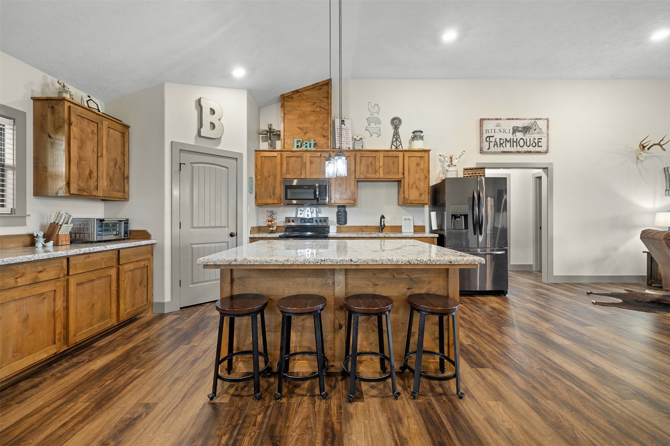 493 Hodde Road Burton, TX 77835 - Photo 6 of 47
