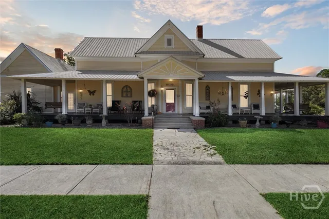 $425,000 | 610 West Liberty Street, Claxton, GA 30417