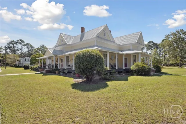 $425,000 | 610 West Liberty Street, Claxton, GA 30417