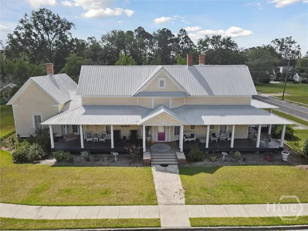 $410,000 | 610 West Liberty Street, Claxton, GA 30417