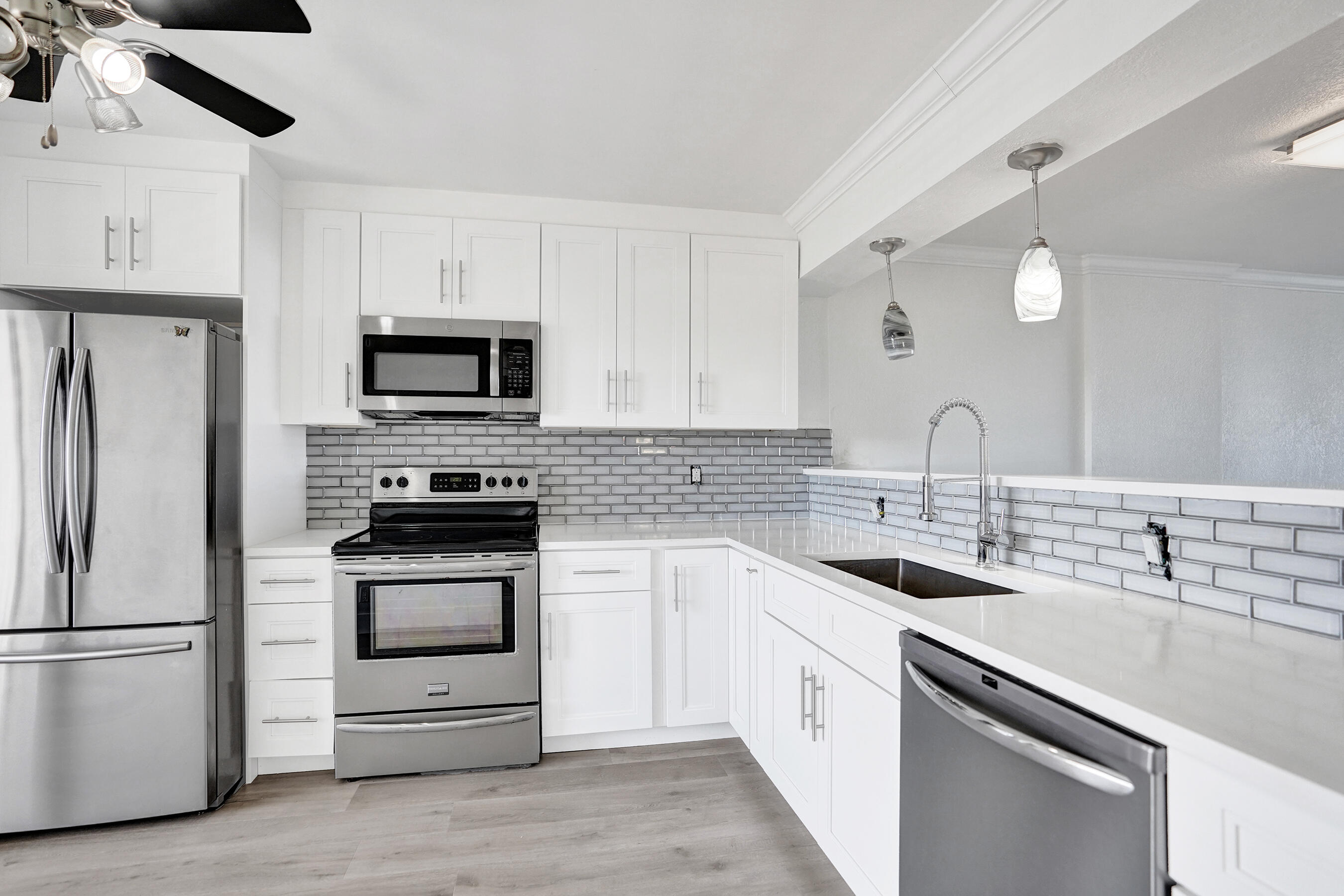 1631 Riverview Road, Unit 507 Deerfield Beach, FL 33441 - Photo 13 of 29 DSC01417
