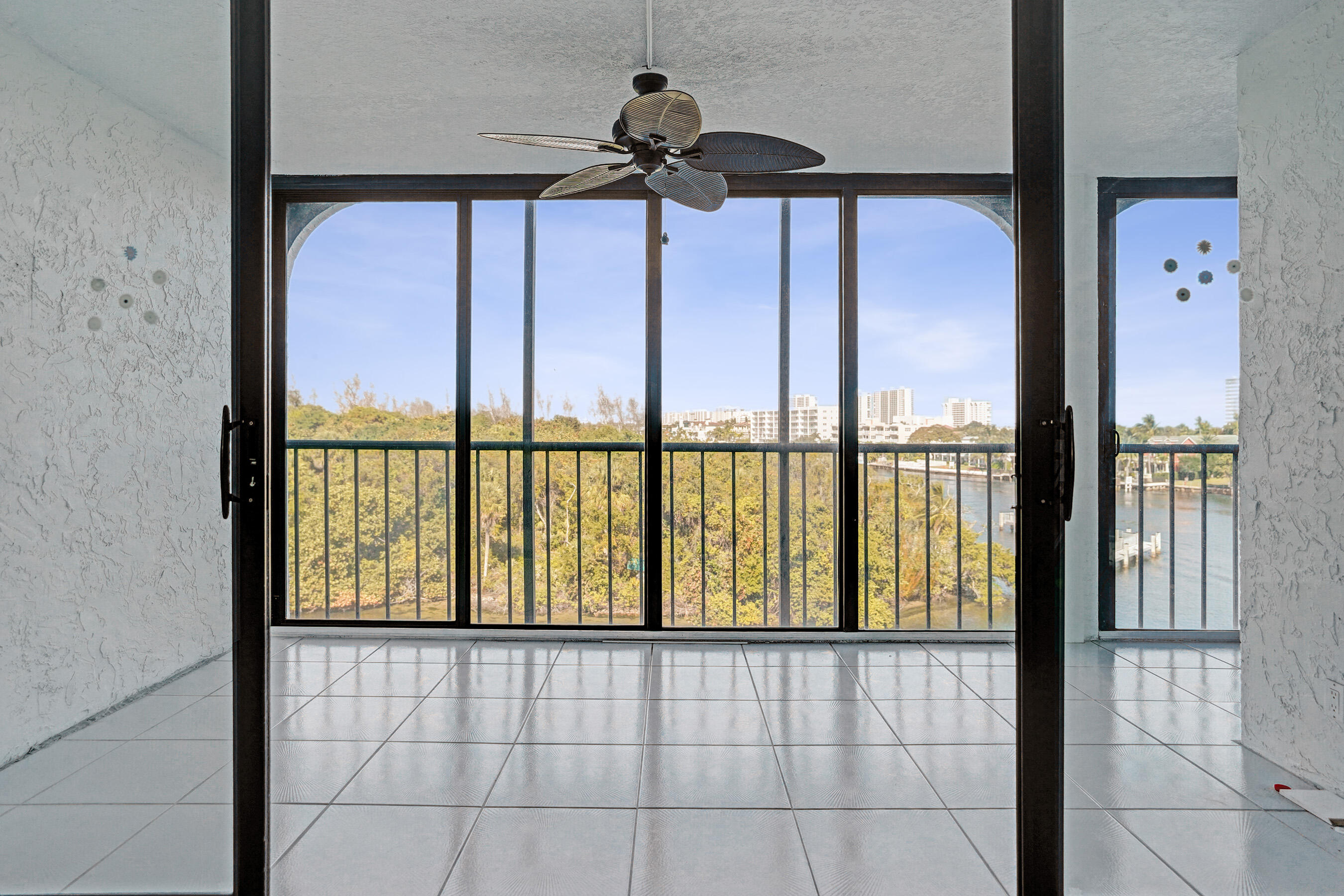 1631 Riverview Road, Unit 507 Deerfield Beach, FL 33441 - Photo 7 of 29 DSC01456