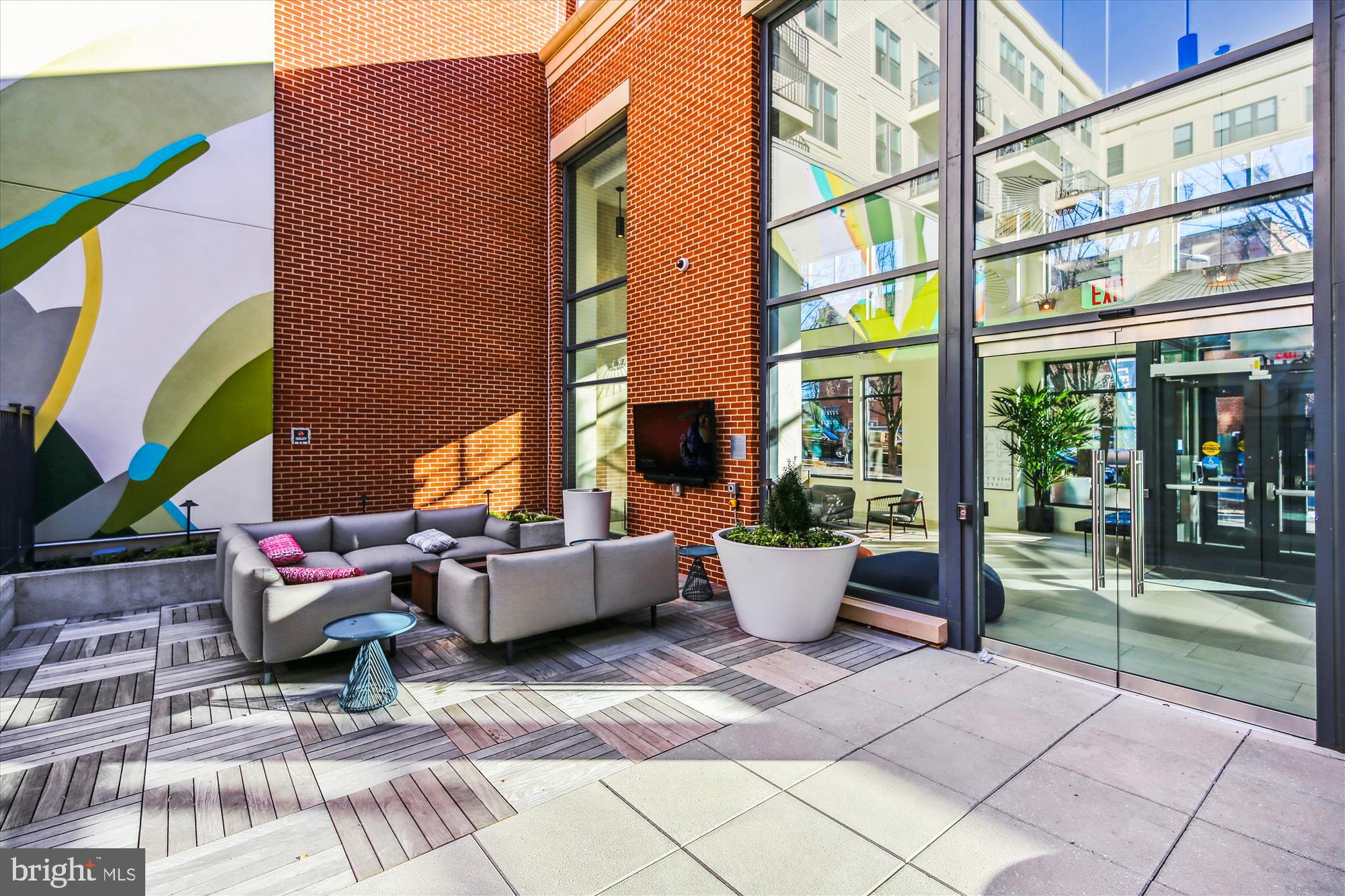 6803 Cameron Drive Northwest, Unit 1 Washington, DC 20012 - Photo 35 of 58